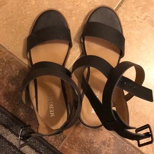Women’s sandals